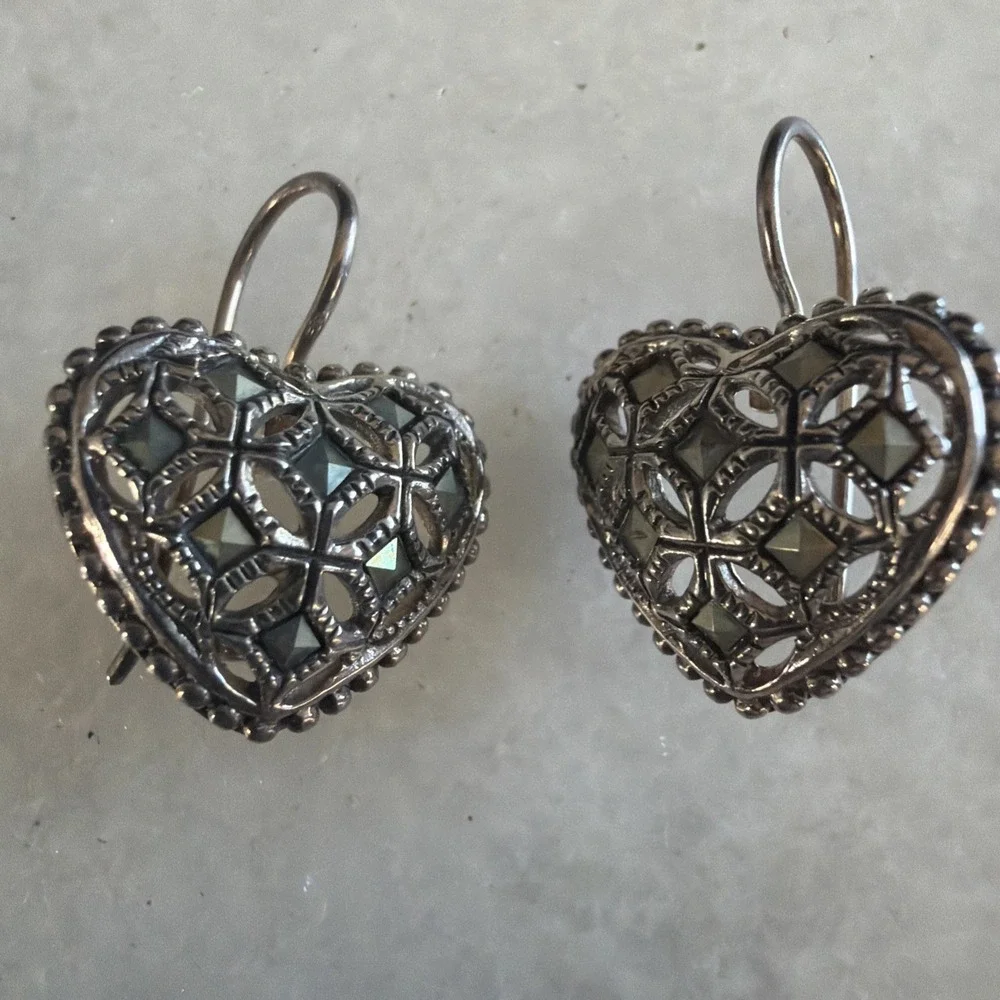 Sterling Silver .925 Marcasite‎ Heart Shaped Pierced Earrings 5.78 g, vintage